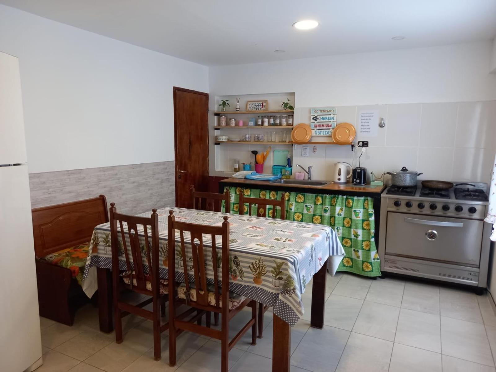 Hostel Comunidad Ушуая Екстериор снимка